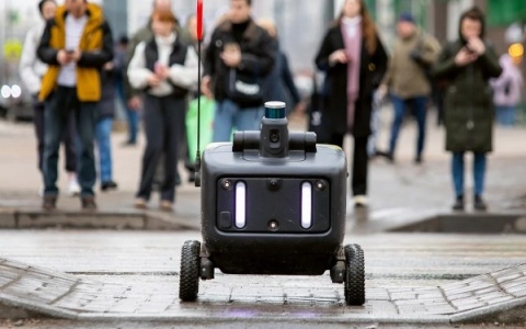 В России создан робот для замены курьеров