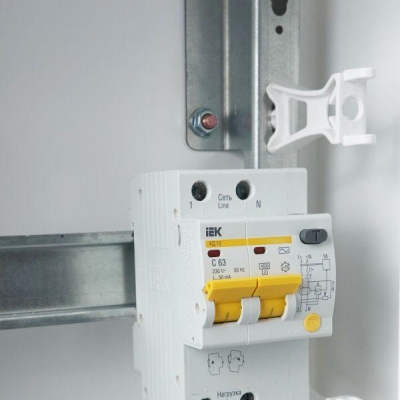 Выключатель автоматический дифференциального тока 2п C 63А 30мА тип AC 4.5кА АД-12 MAD10-2-063-C-030